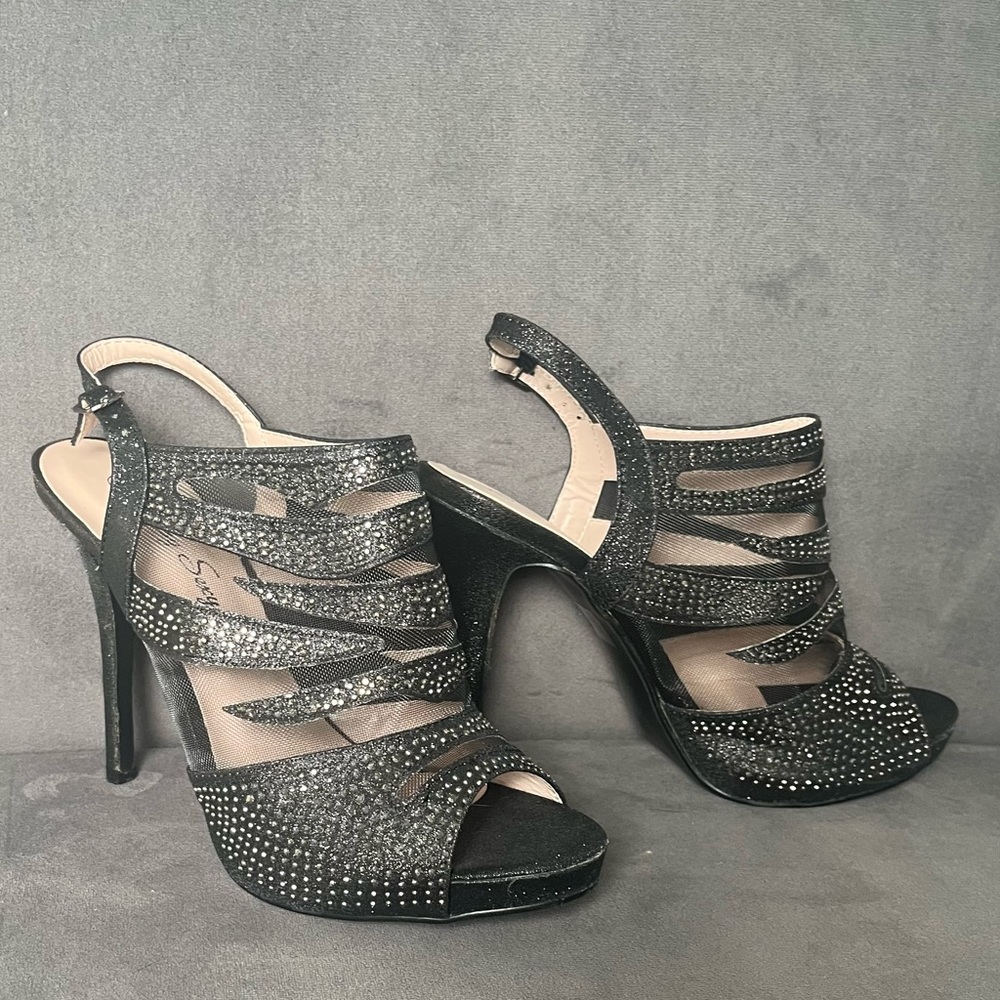 Sassy Sexy heels. Women’s size 10. Black glitter rhinestone caged mesh heels.